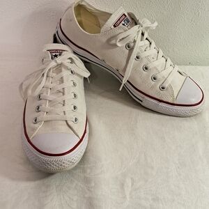 Converse Chuck Taylor All Star Low Top Sneakers - White with Red Trim sz.8